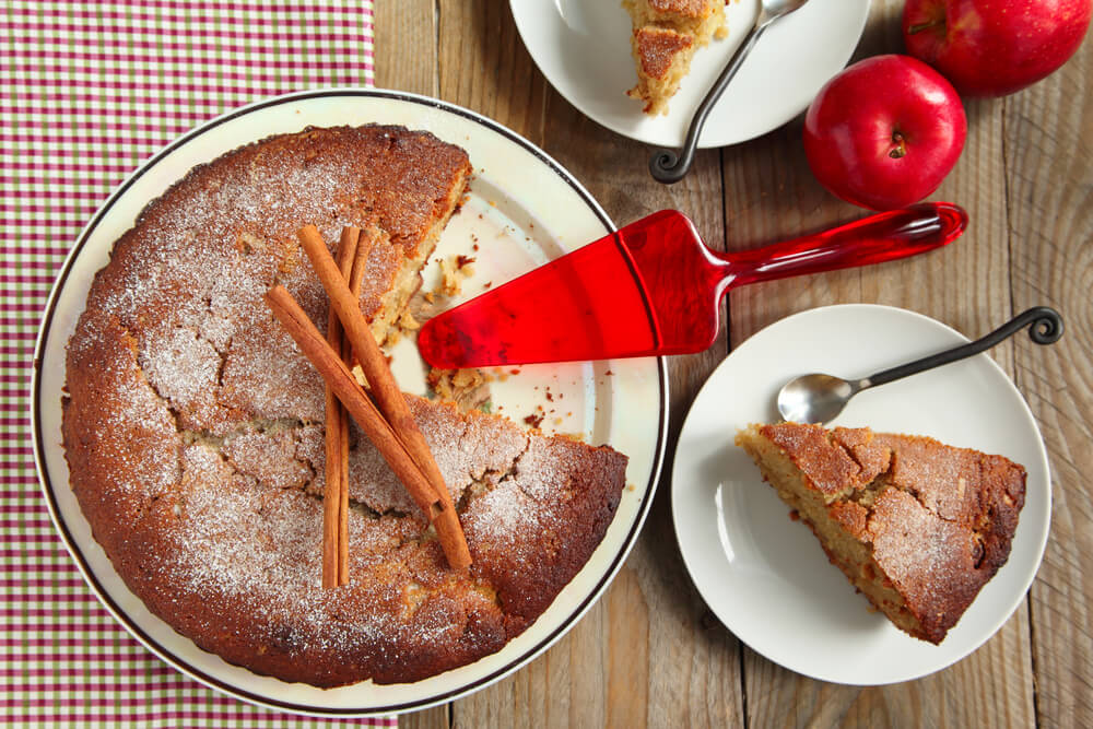 Homemade Cinnamon Cakes